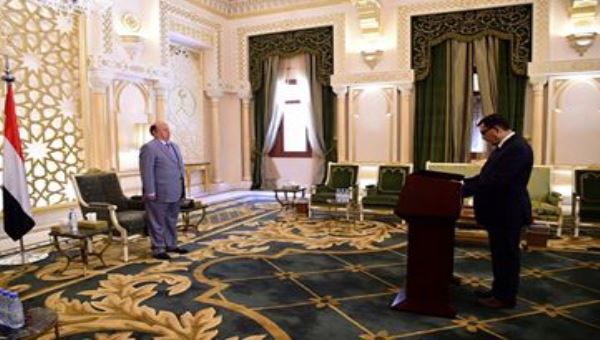 سفيرا اليمن في الكويت والبحرين يؤديان اليمين الدستورية 