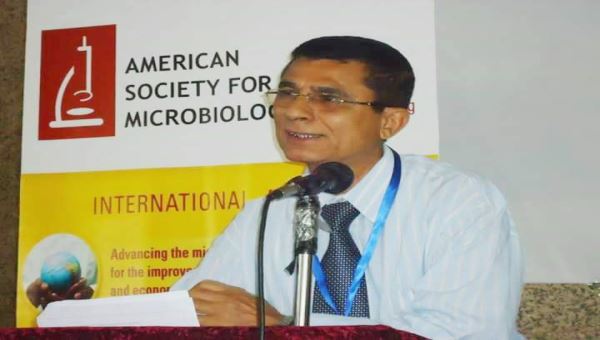 دكتور جامعي يروي تفاصيل عملية اختطافة ونهب سيارته بعدن