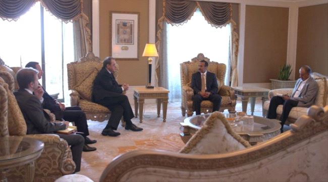 لقاء يجمع احمد علي عبدالله صالح مع نائب وزير الخارجية الروسي