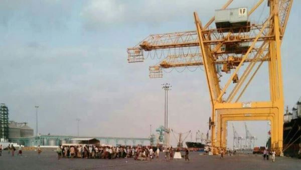 مدونون يتداولون صورا لمجندين جنوبيين في طريقهم للحدود السعودية اليمنية