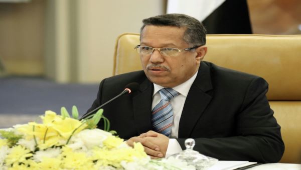 رئيس الوزراء يوجه وزارة الاوقاف بتخفيض تكاليف الحج على اليمنيين