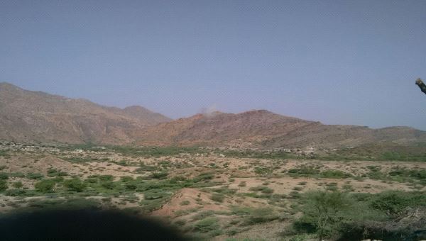 المليشيات الانقلابية تجدد استهداف قرى كرش وتوقع جريح  ( أسم )